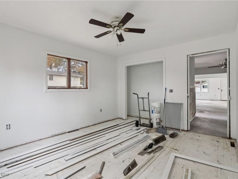 492 E Hopocan Avenue, Barberton, OH 44203 Photo 23