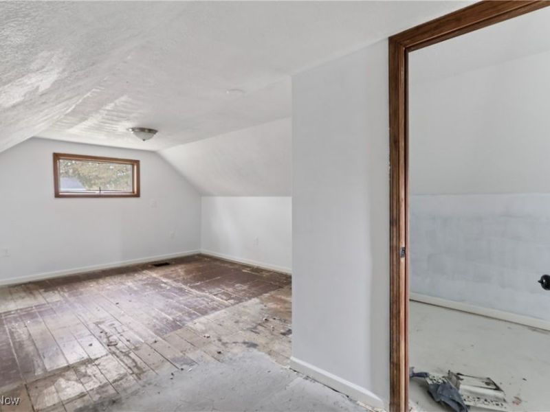 492 E Hopocan Avenue, Barberton, OH 44203 Photo 25