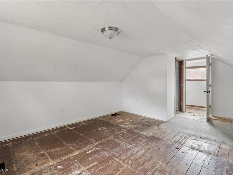 492 E Hopocan Avenue, Barberton, OH 44203 Photo 26