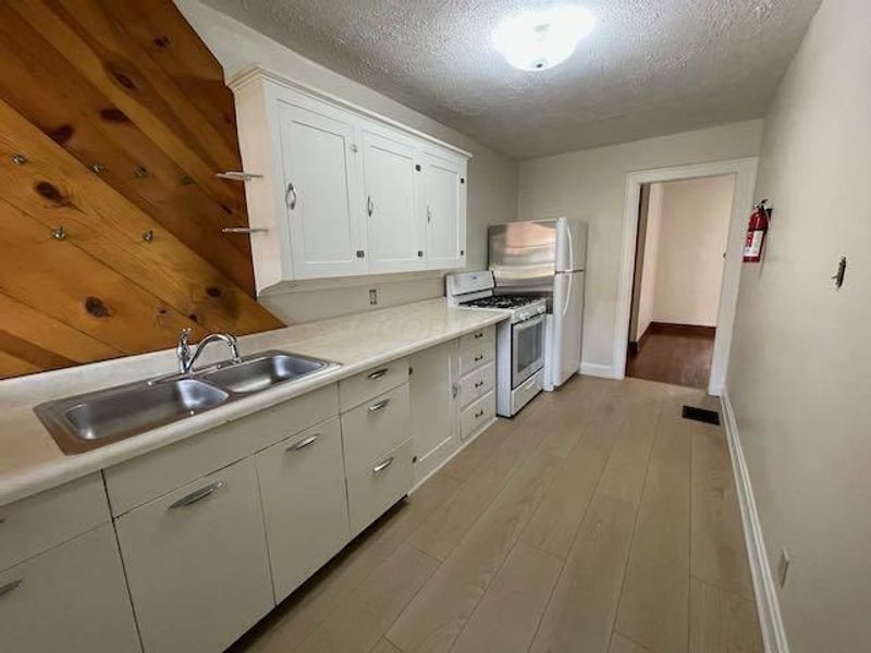 94 W Tulane Road, Columbus, OH 43202 Photo 20