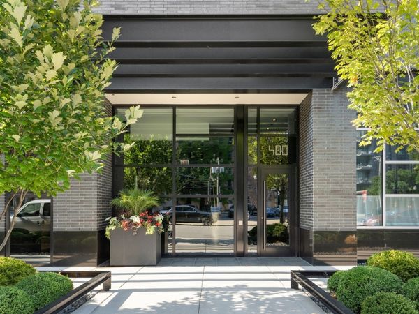 400 W HURON Street, Unit 801, Chicago, IL 60654