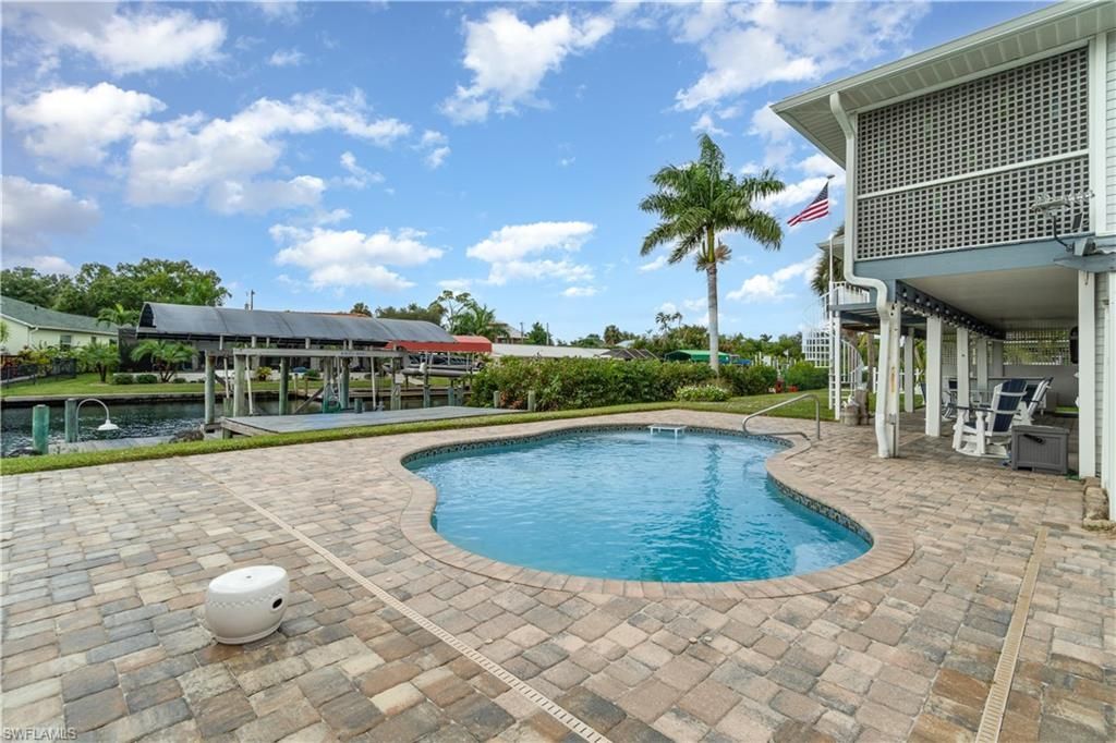 453 Seaworthy Rd, North Fort Myers, FL 33903 Photo