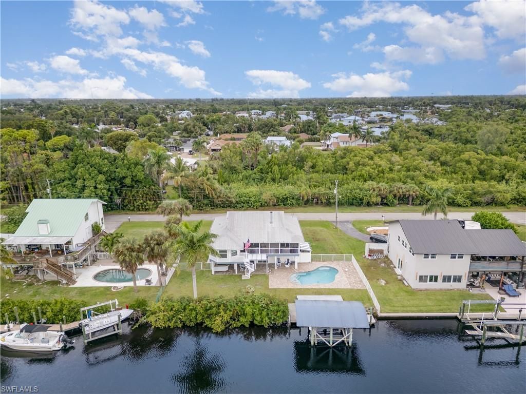 453 Seaworthy Rd, North Fort Myers, FL 33903 Photo