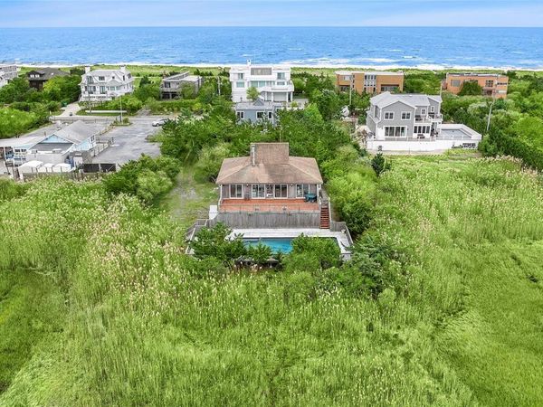 542 Dune Road, Westhampton, NY 11977