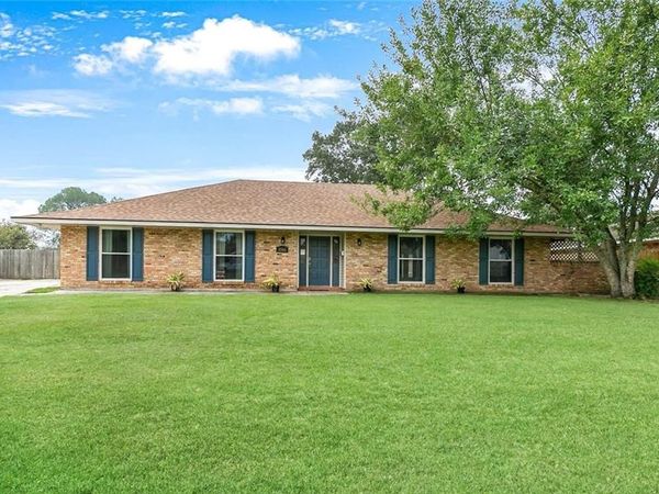 8566 E THURMAN Drive, Baton Rouge, LA 70806