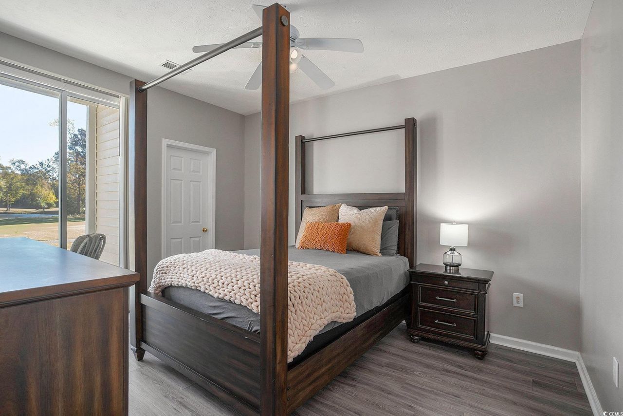 650 River Oaks Dr. Photo 14