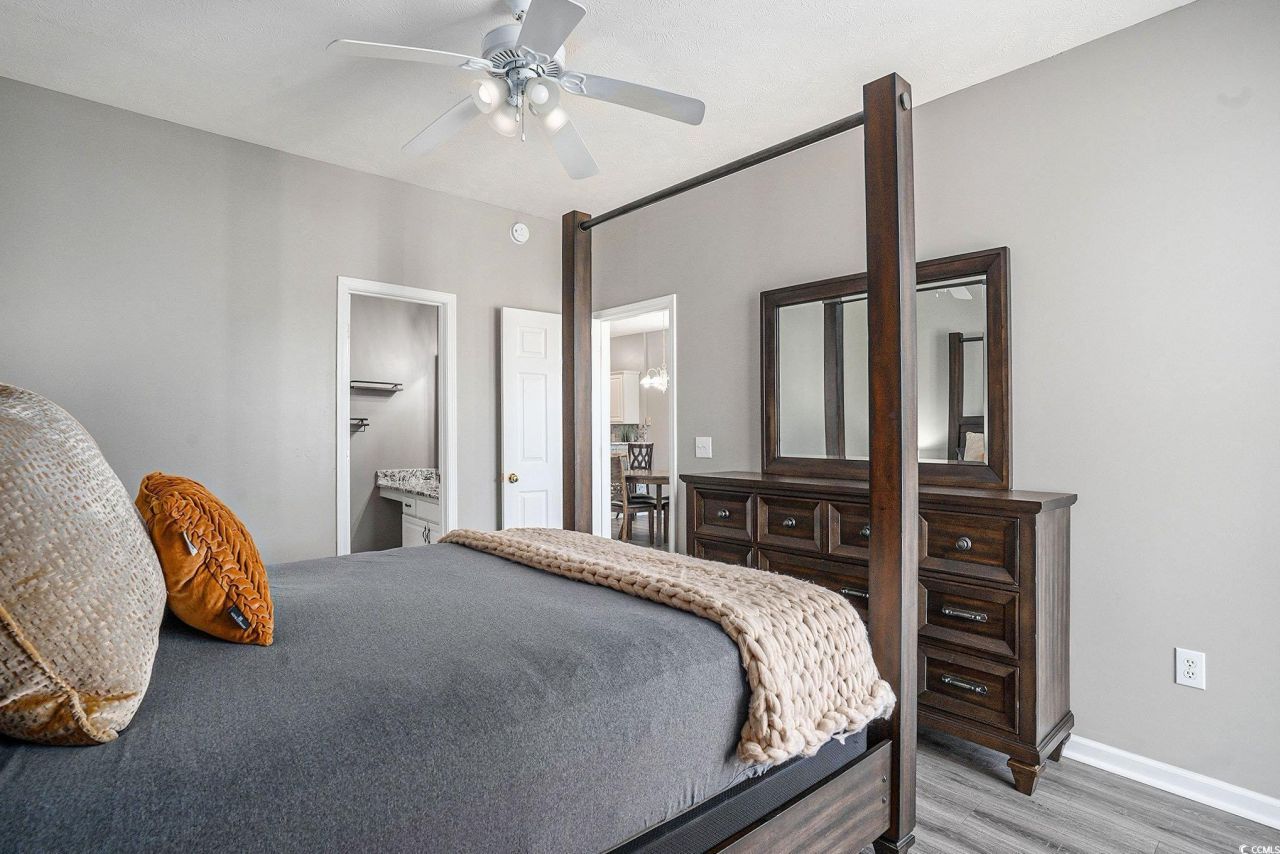 650 River Oaks Dr. Photo 16