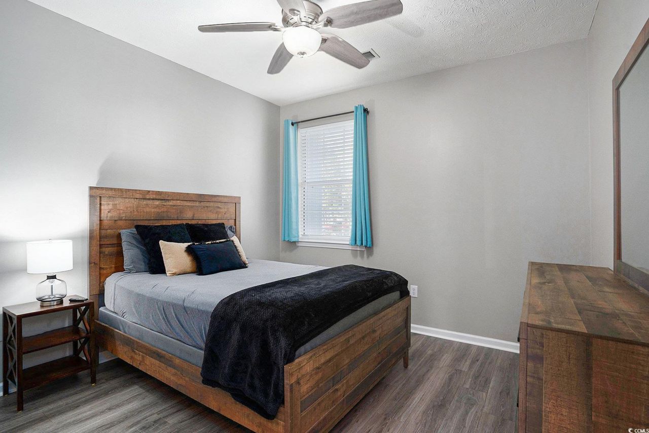 650 River Oaks Dr. Photo 19