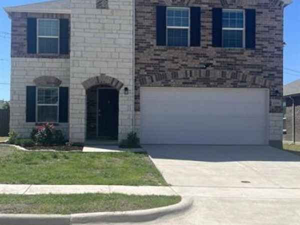 1228 Waggoner Drive, Aubrey, TX 76227