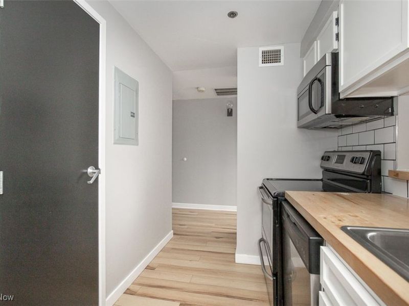 1133 W 9th Street, Unit 321, Cleveland, OH 44113 Photo 10