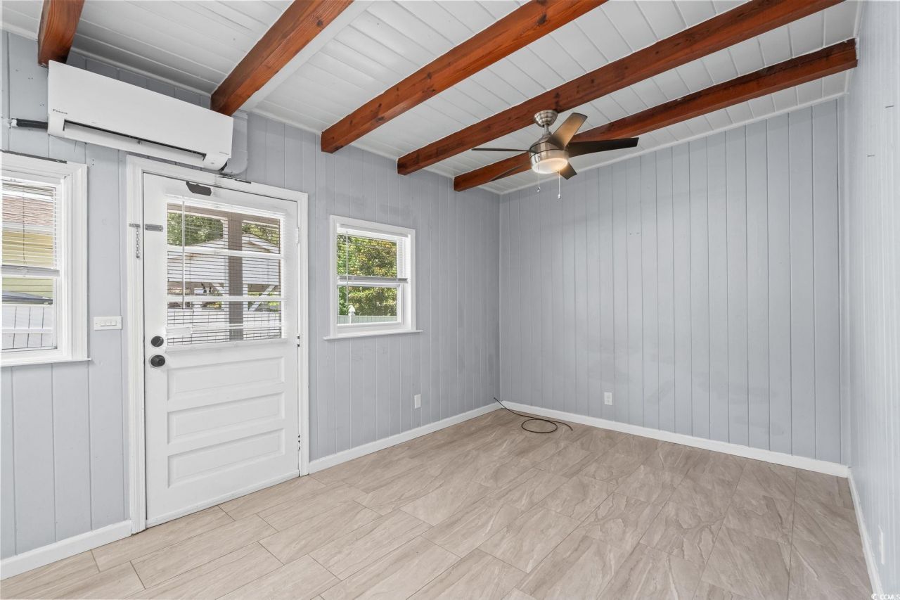 3402 Turner St. Photo 7