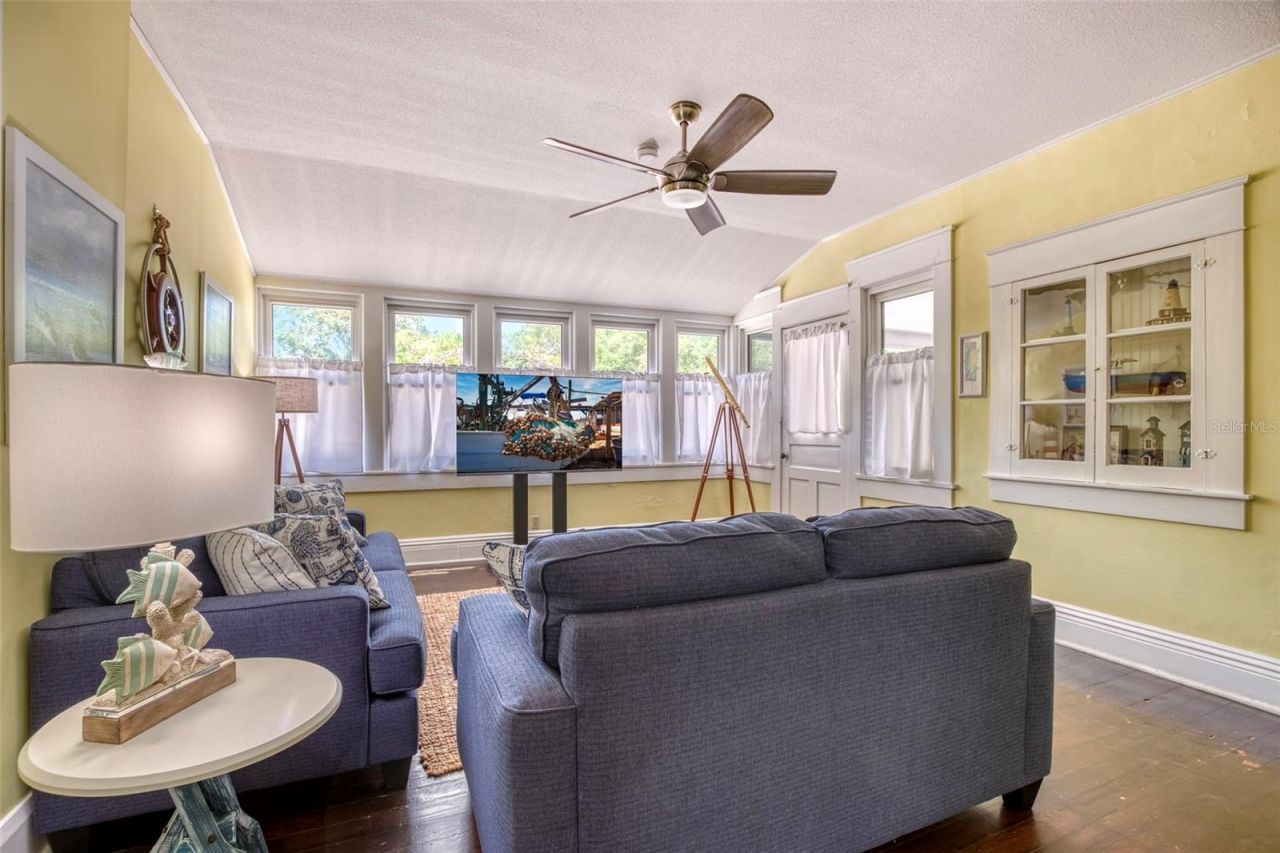 304 15th Street W, Bradenton, FL 34205 Photo