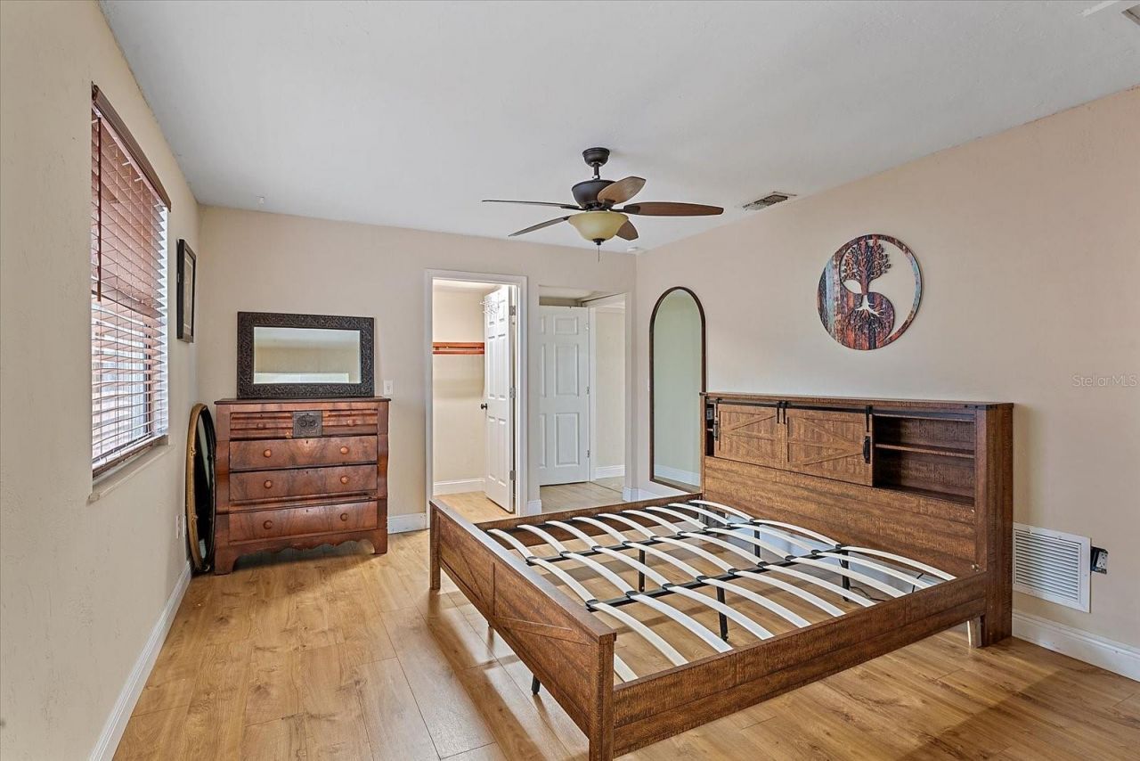 2313 Loma Linda Street, Sarasota, FL 34239 Photo