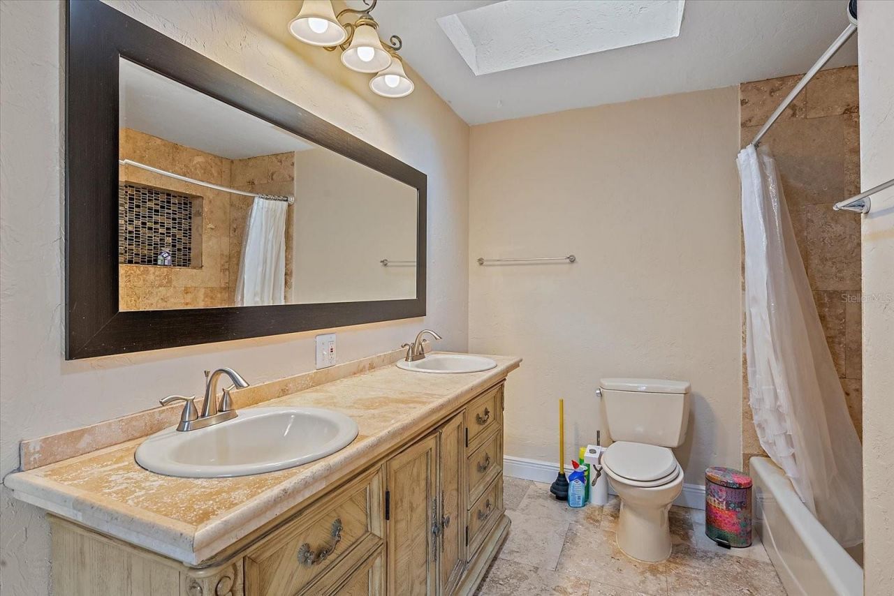 2313 Loma Linda Street, Sarasota, FL 34239 Photo