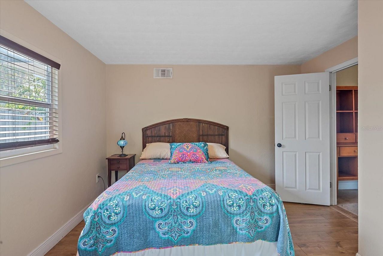 2313 Loma Linda Street, Sarasota, FL 34239 Photo