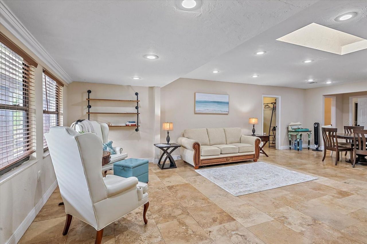 2313 Loma Linda Street, Sarasota, FL 34239 Photo