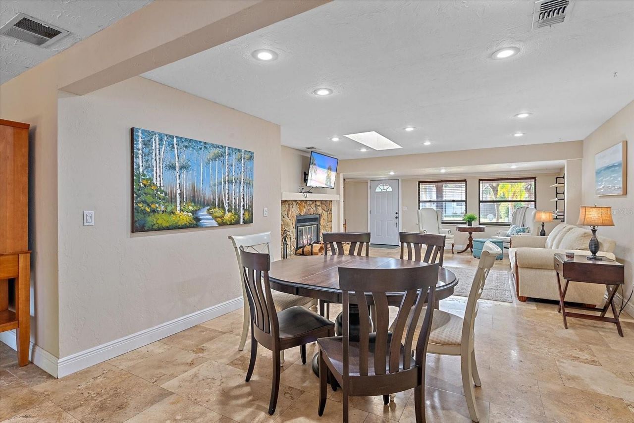 2313 Loma Linda Street, Sarasota, FL 34239 Photo