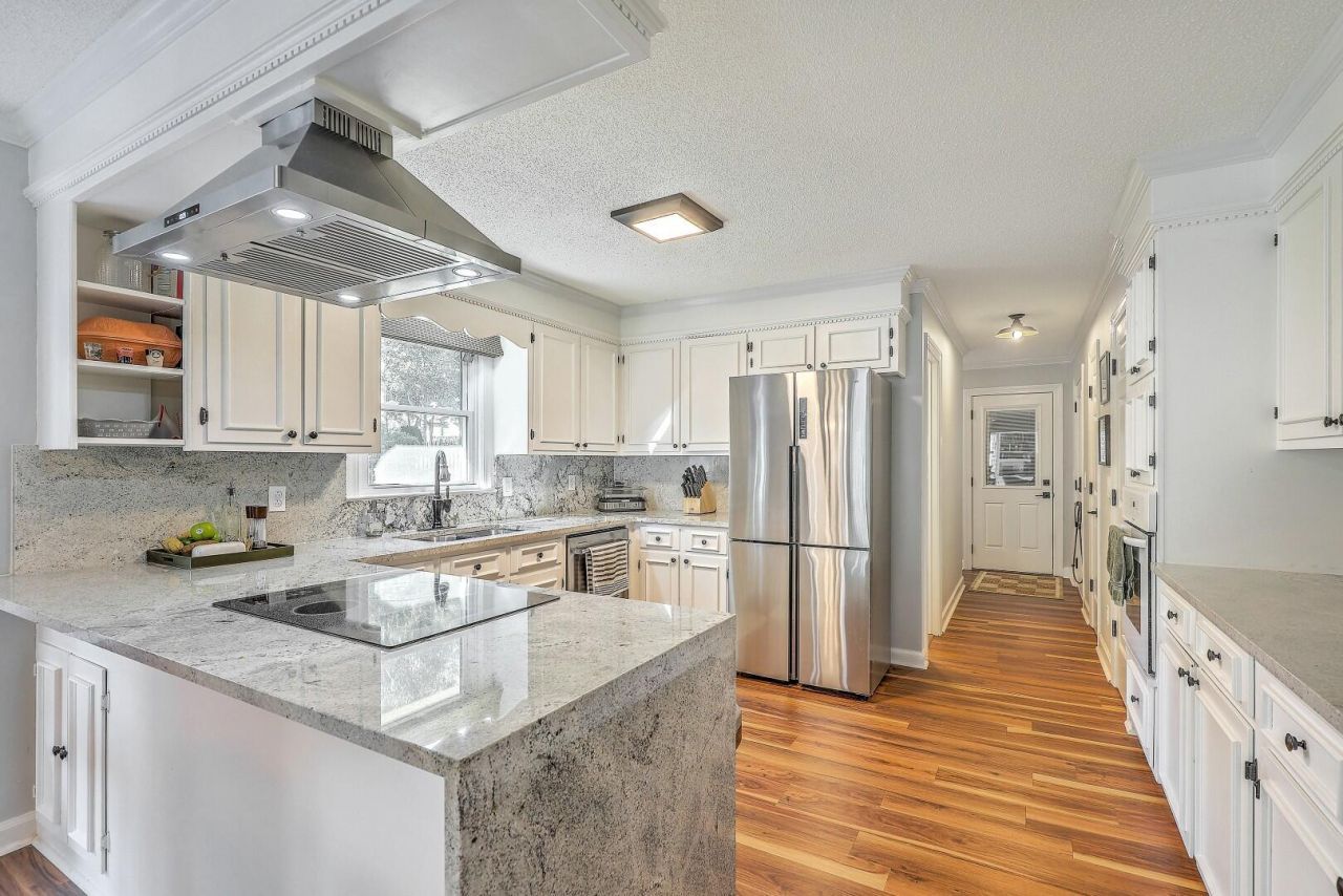 106 Santee Cooper Annex Photo 4