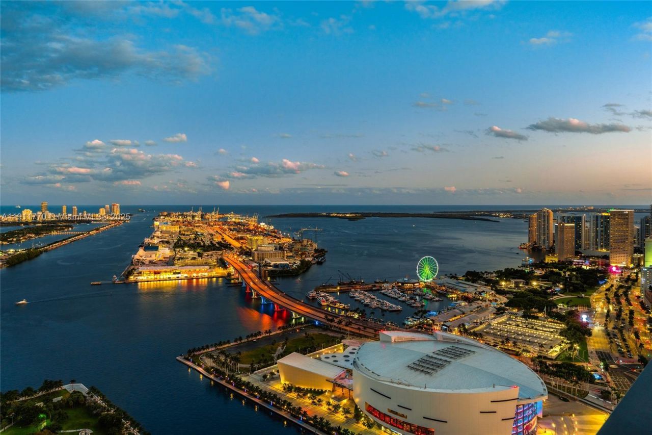 1000 Biscayne Blvd, Unit 5101, Miami, FL 33132 Photo