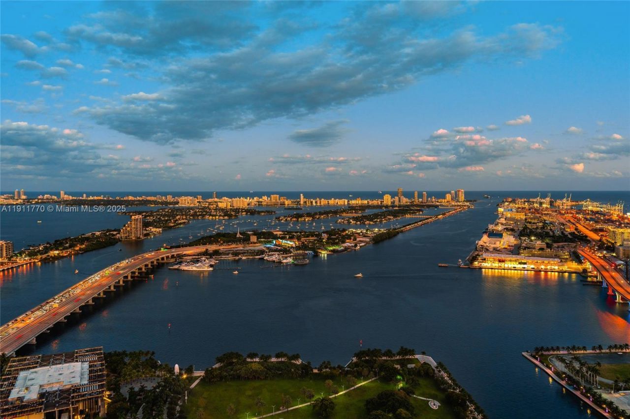 1000 Biscayne Blvd, Unit 5101, Miami, FL 33132 Photo