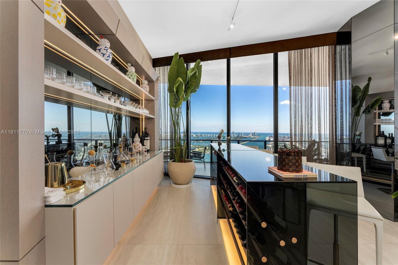 1000 Biscayne Blvd, Unit 5101, Miami, FL 33132 Photo