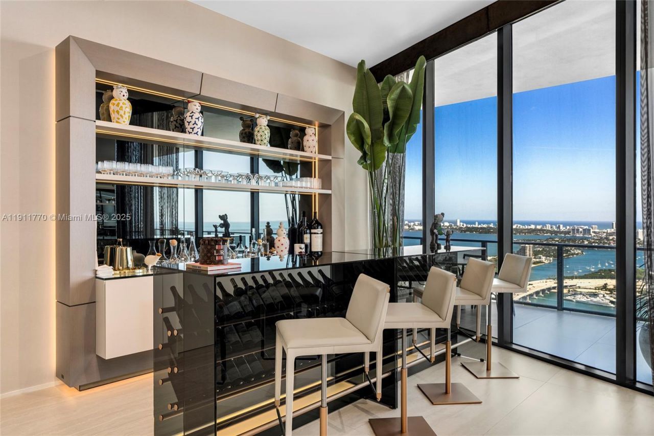 1000 Biscayne Blvd, Unit 5101, Miami, FL 33132 Photo