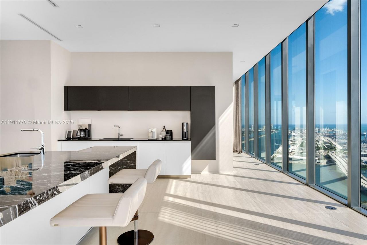 1000 Biscayne Blvd, Unit 5101, Miami, FL 33132 Photo