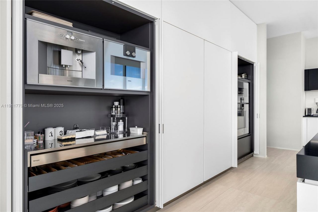 1000 Biscayne Blvd, Unit 5101, Miami, FL 33132 Photo