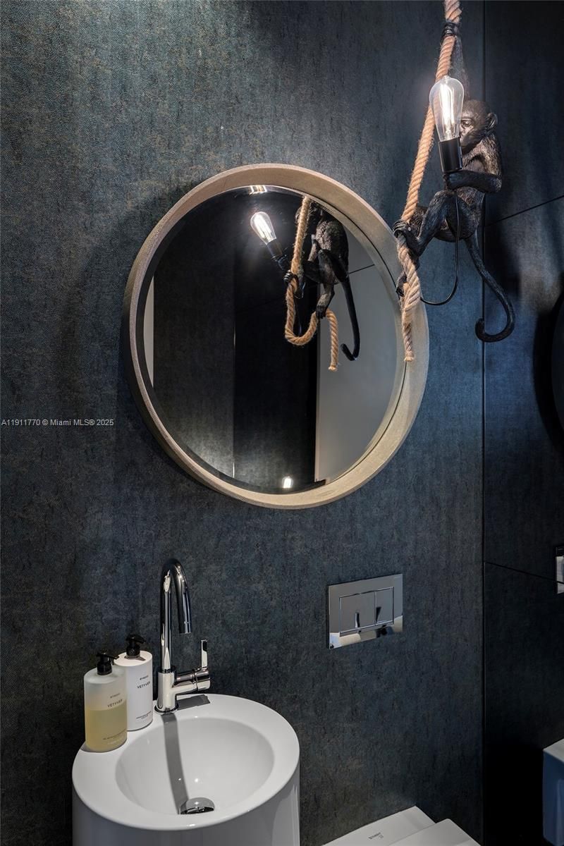 1000 Biscayne Blvd, Unit 5101, Miami, FL 33132 Photo