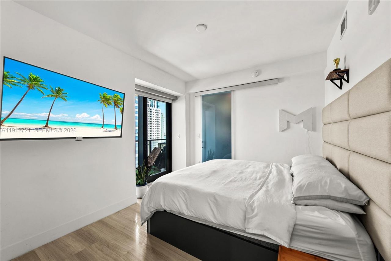 1451 Brickell Avenue, Unit 1706, Miami, FL 33131 Photo