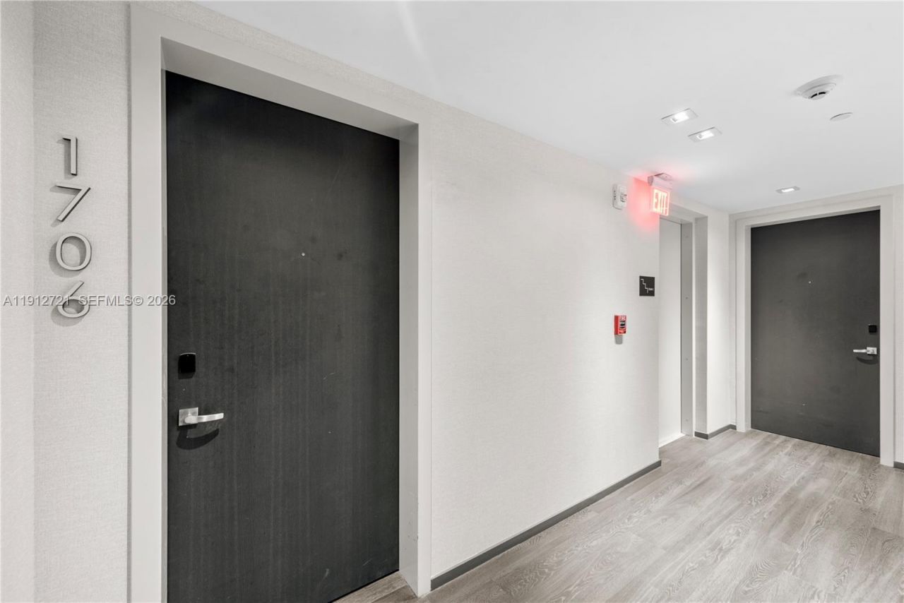 1451 Brickell Avenue, Unit 1706, Miami, FL 33131 Photo