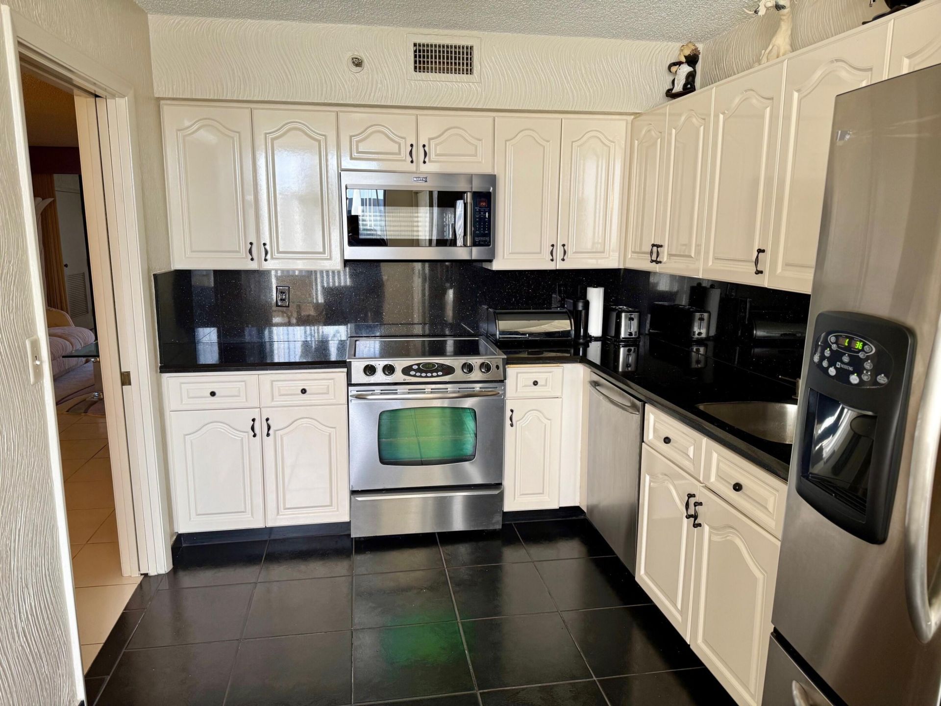 7564 Regency Lake Drive, Unit 702, Boca Raton, FL 33433 Photo