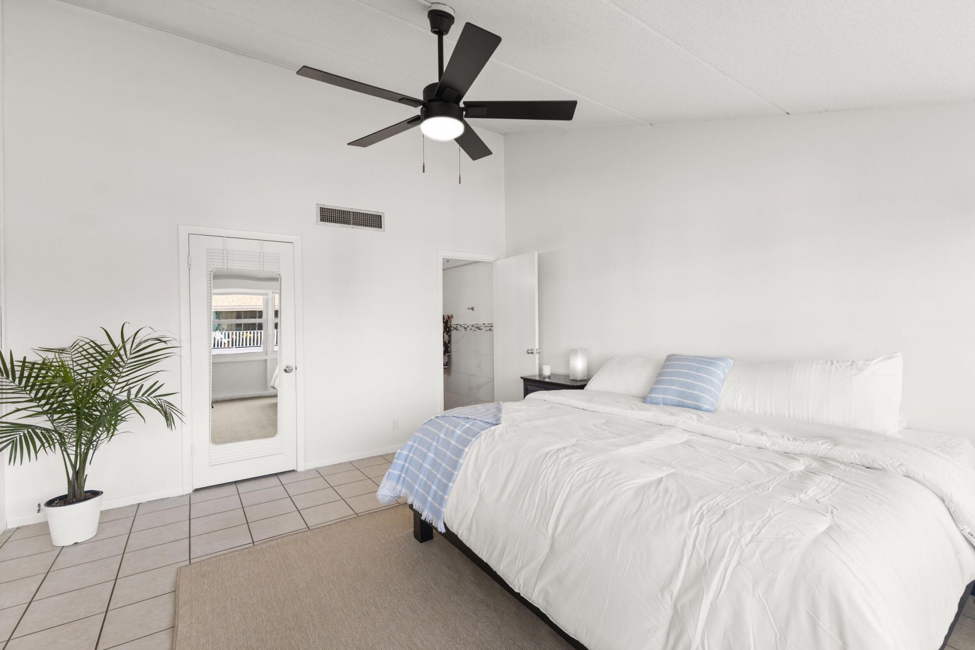 1456 NE Ocean Boulevard, Unit 9-202, Stuart, FL 34996 Photo