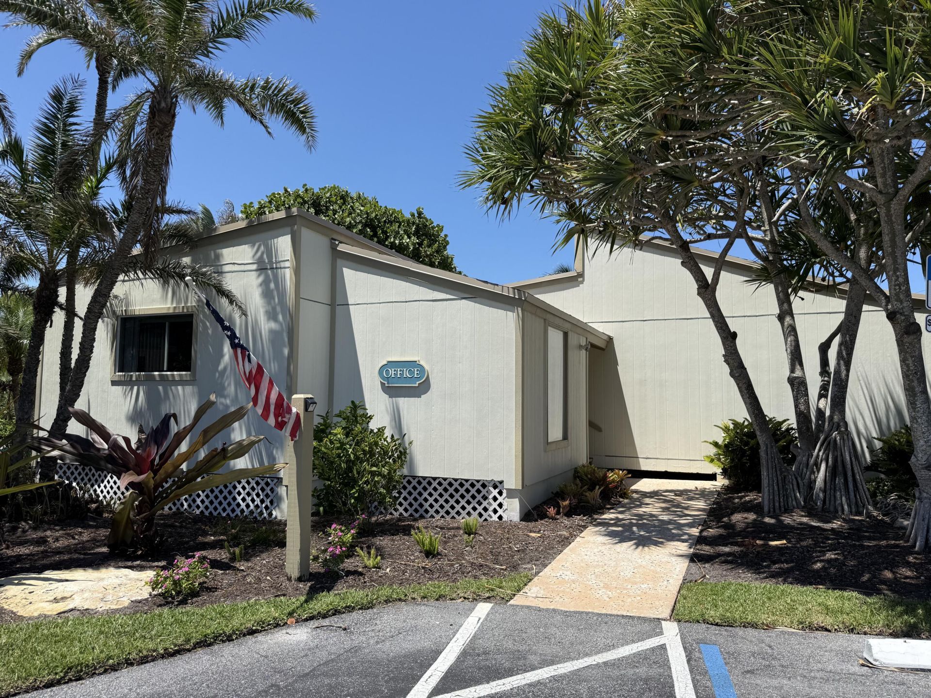 1456 NE Ocean Boulevard, Unit 9-202, Stuart, FL 34996 Photo