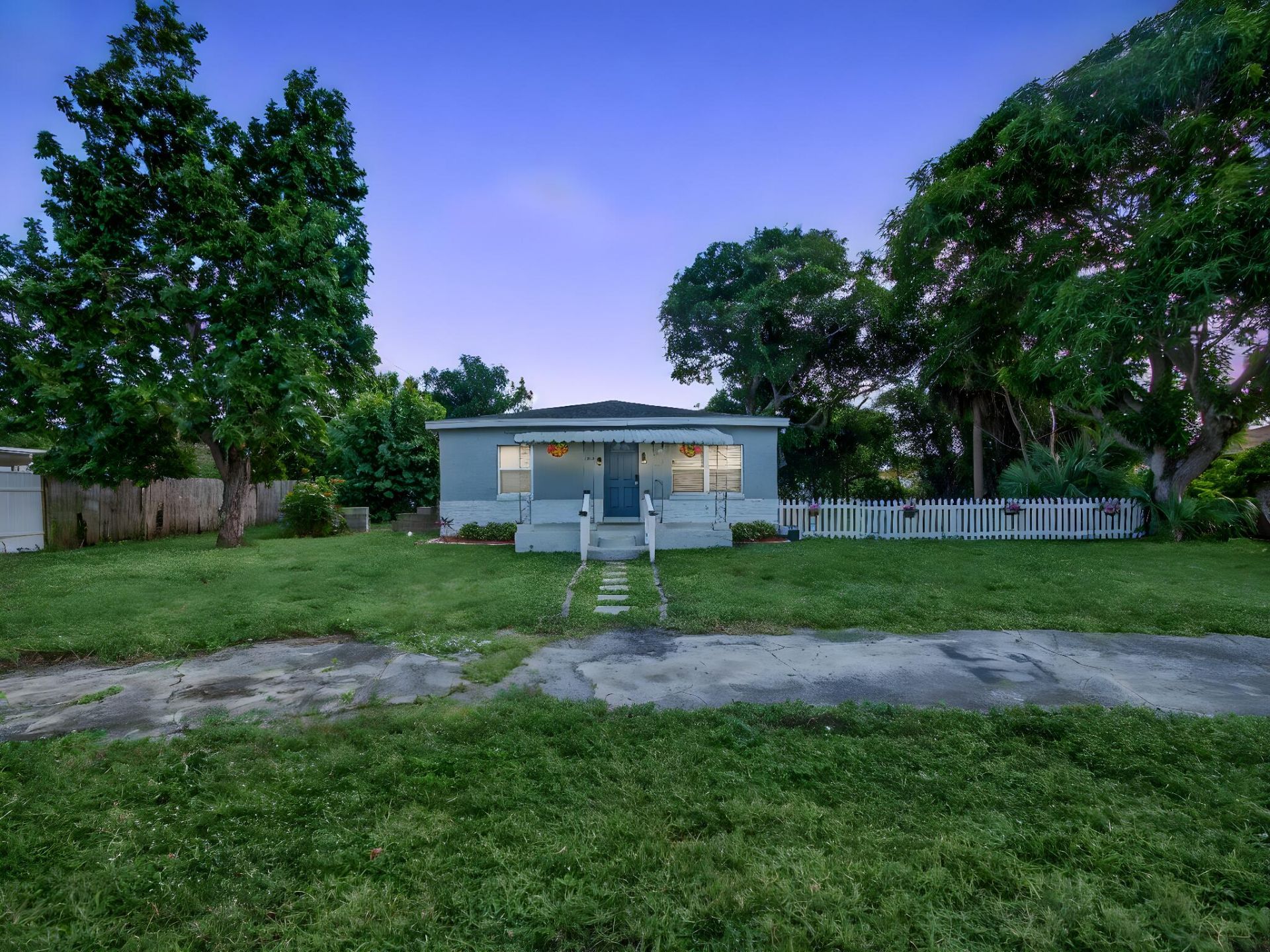 1373 W 35th Street, Riviera Beach, FL 33404 Photo