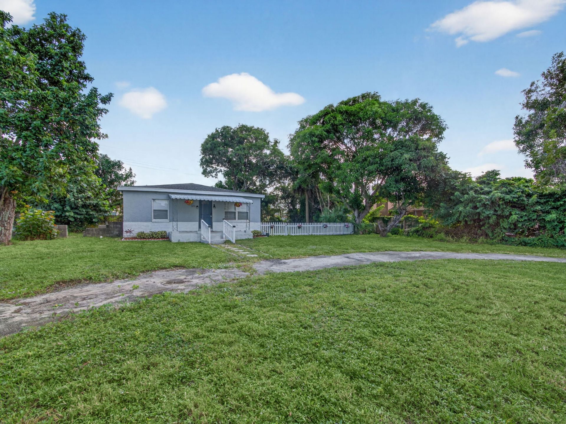 1373 W 35th Street, Riviera Beach, FL 33404 Photo