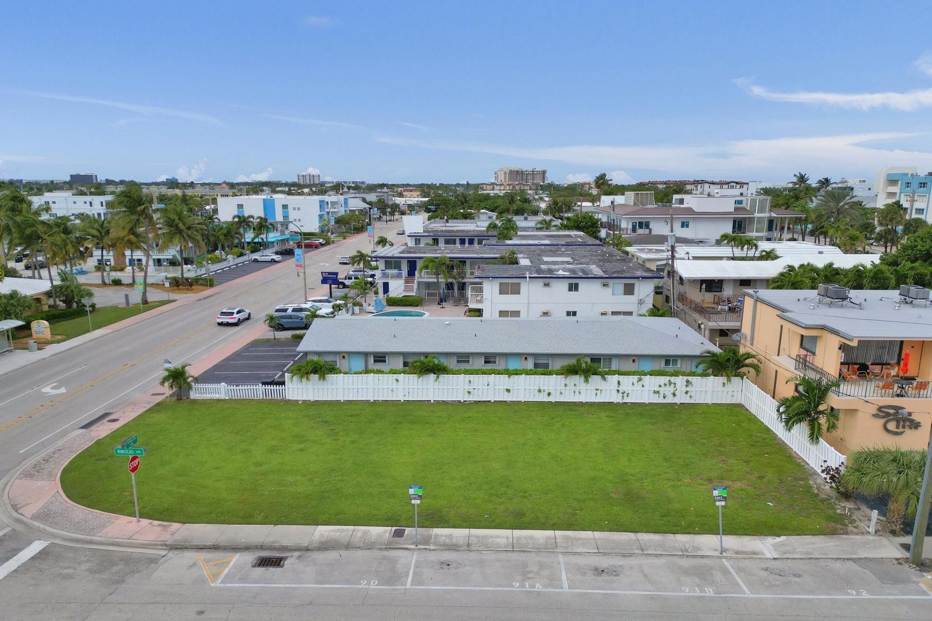 4200 N Ocean Drive, Lauderdale by the Sea, FL 33308 Photo