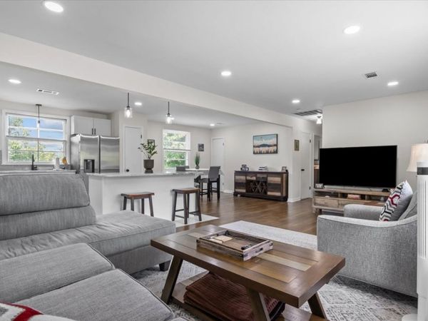 238 Wilowen Dr, Nashville, TN 37210