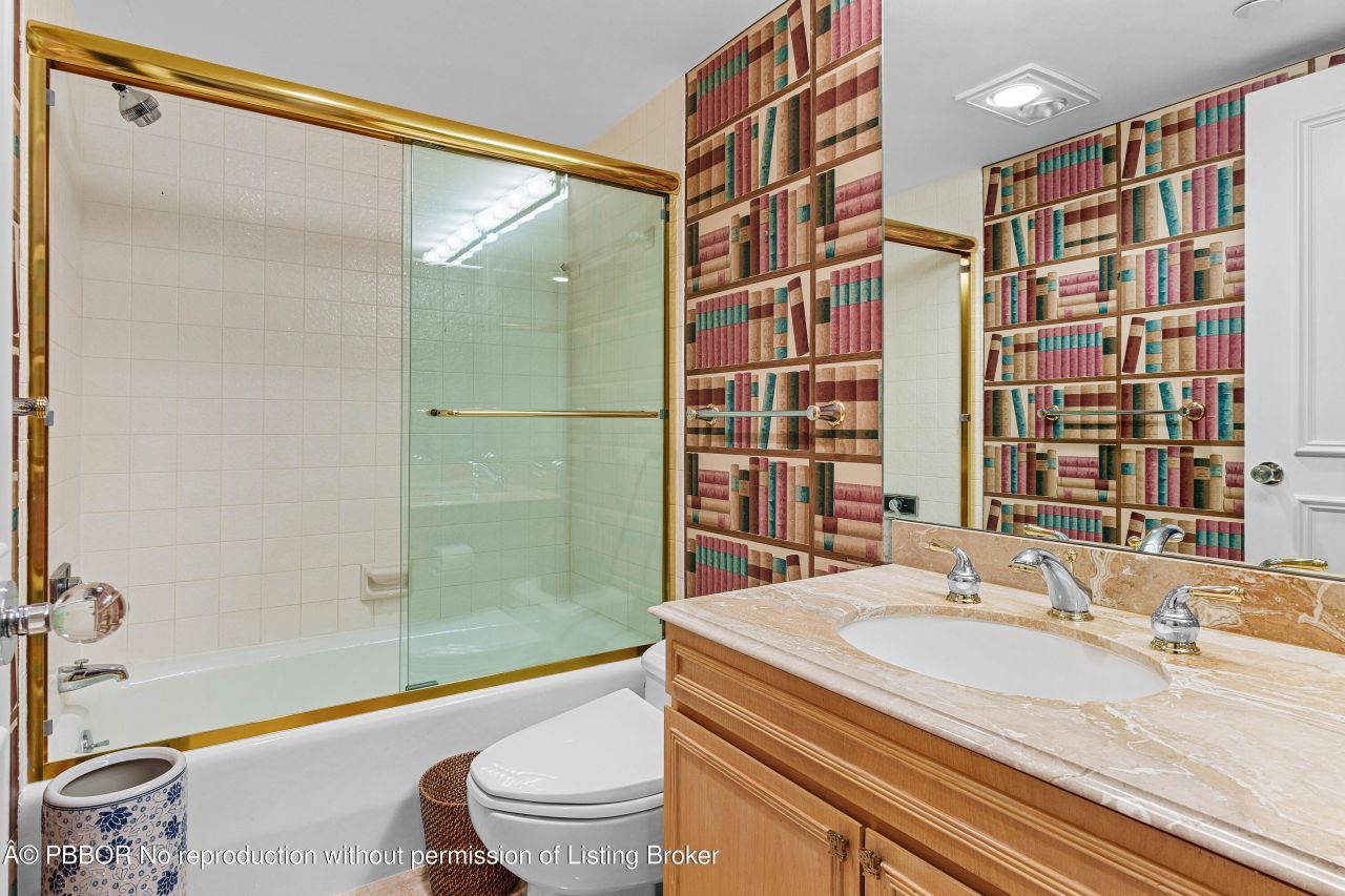 2580 S Ocean Boulevard, Unit 1C2, Palm Beach, FL 33480 Photo