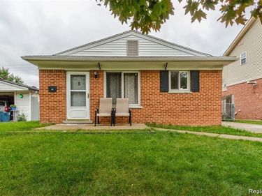 8045 N SILVERY Lane, Dearborn Heights, MI 48127