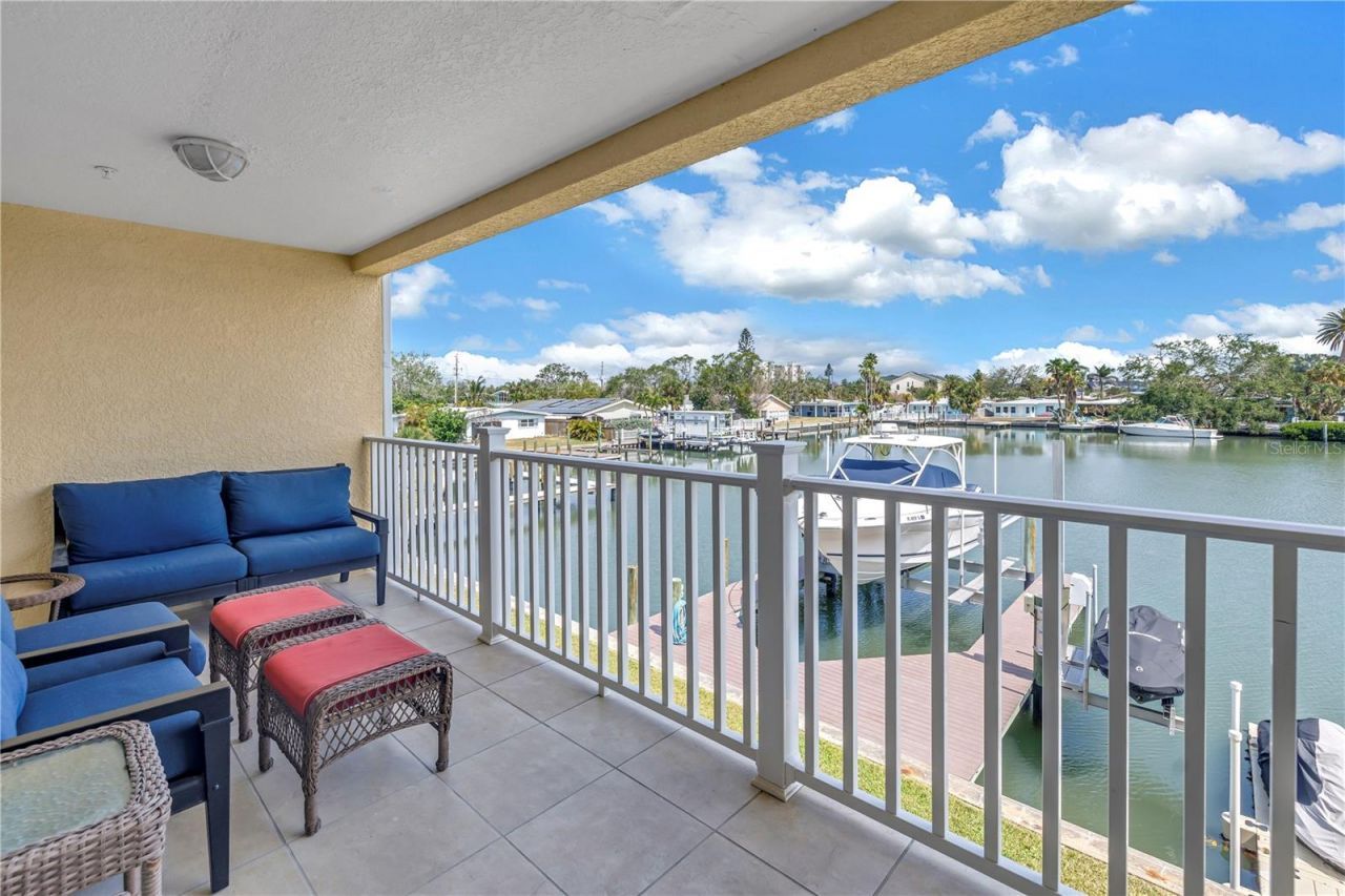100 Windrush Boulevard, Unit 1, Indian Rocks Beach, FL 33785 Photo