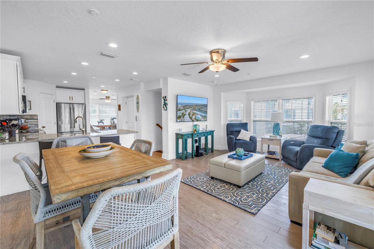 100 Windrush Boulevard, Unit 1, Indian Rocks Beach, FL 33785 Photo