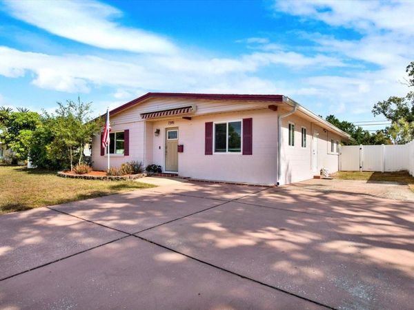7395 18TH STREET N, ST PETERSBURG, FL 33702