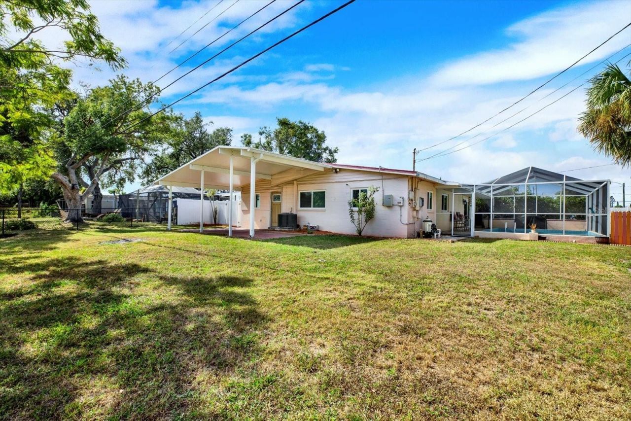 7395 18th Street N, Saint Petersburg, FL 33702 Photo