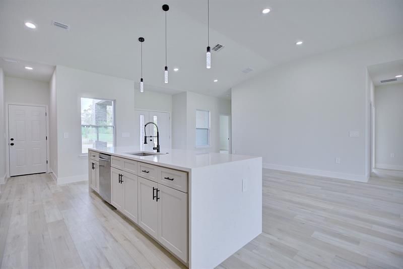 4900 Myrtle Beach Dr, Sebring, FL 33872 Photo