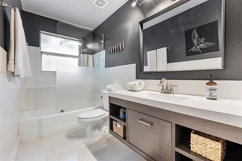 5260 NE 17th Terrace, Fort Lauderdale, FL 33334 Photo