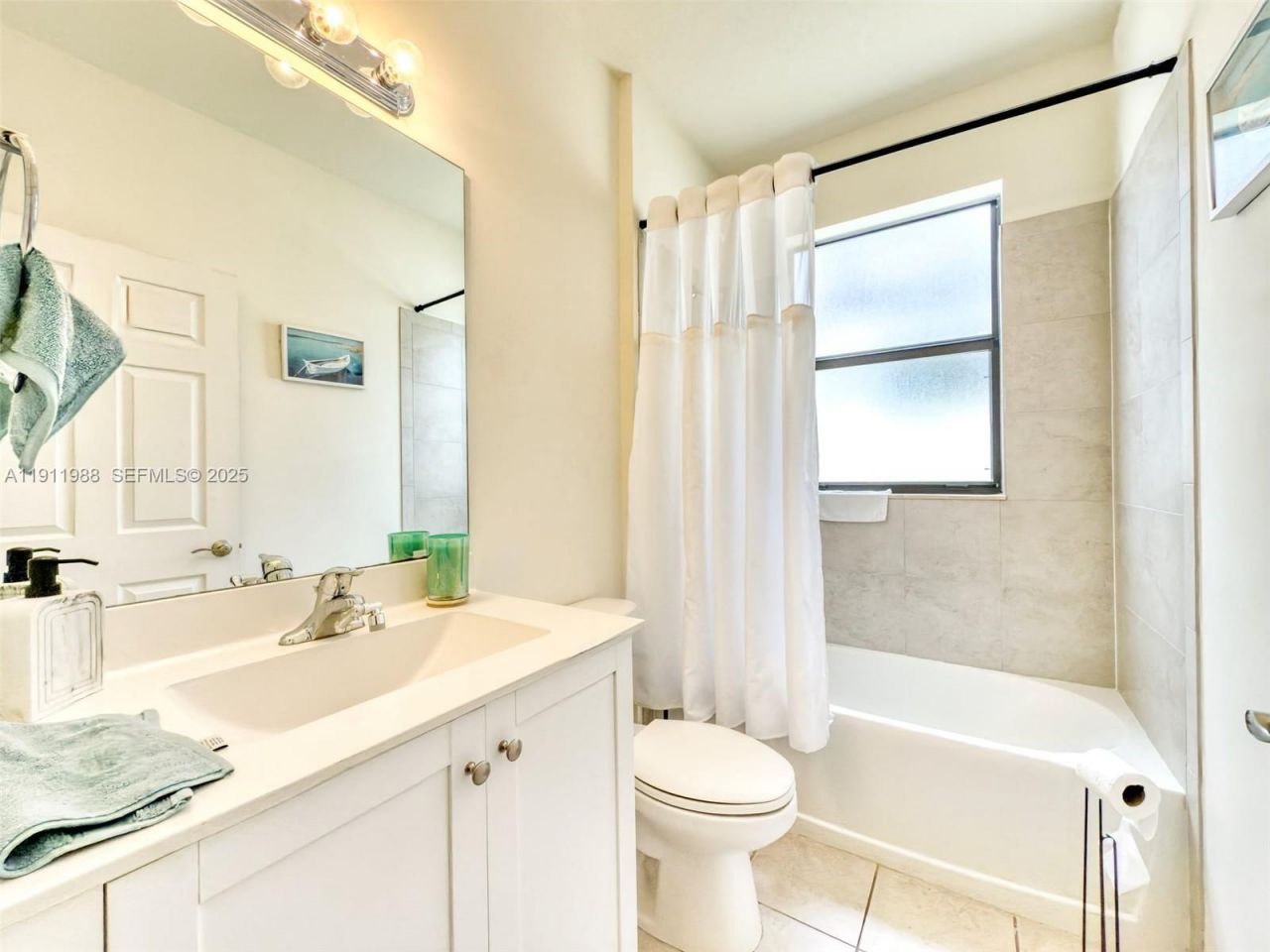 10583 W 35th Way, Unit 10583, Hialeah, FL 33018 Photo