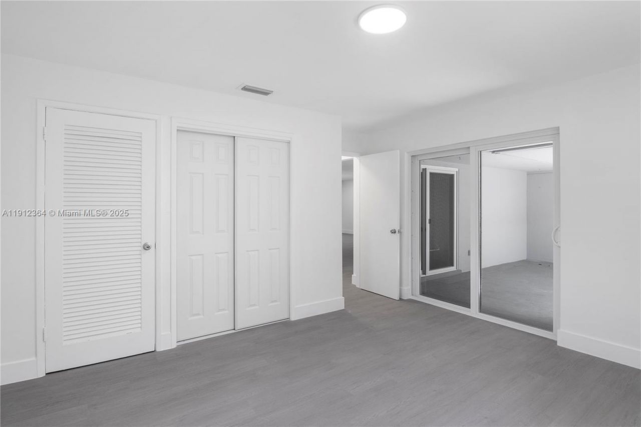 1750 NE 52nd St, Fort Lauderdale, FL 33334 Photo