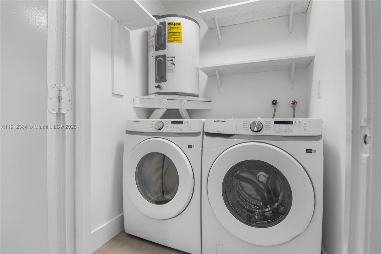 1750 NE 52nd St, Fort Lauderdale, FL 33334 Photo