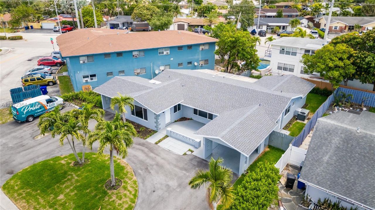 1750 NE 52nd St, Fort Lauderdale, FL 33334 Photo